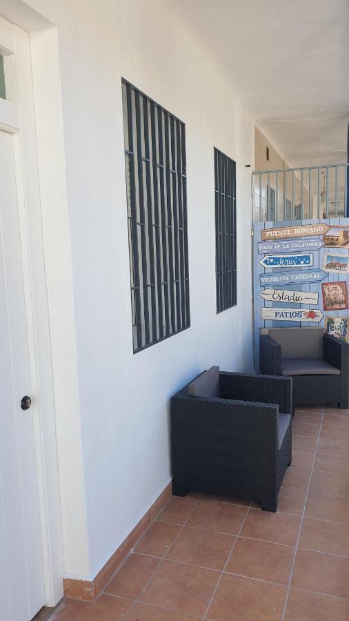 Apartamentos En Cordoba, Puente Romano Y Torre Calahorra Екстериор снимка