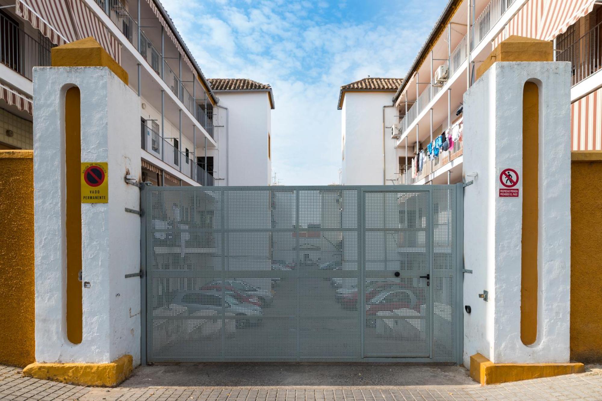 Apartamentos En Cordoba, Puente Romano Y Torre Calahorra Екстериор снимка