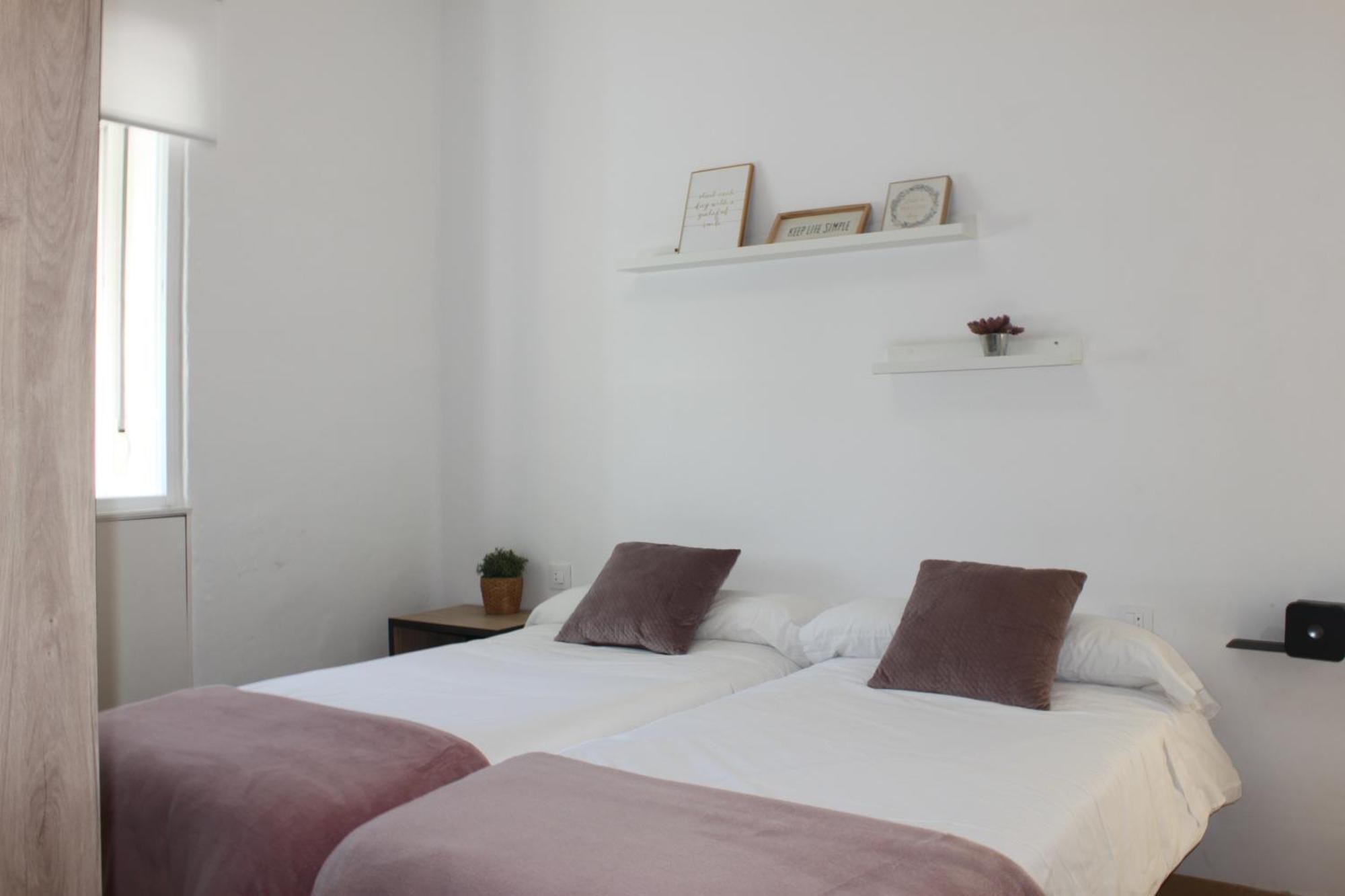 Apartamentos En Cordoba, Puente Romano Y Torre Calahorra Екстериор снимка