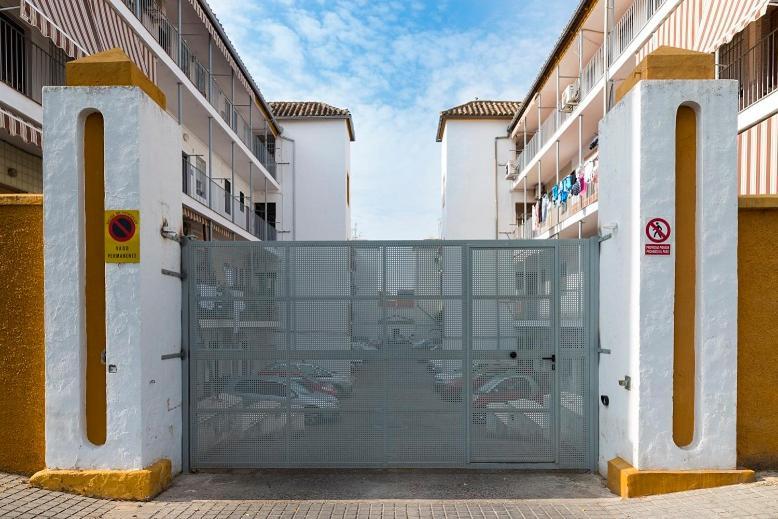 Apartamentos En Cordoba, Puente Romano Y Torre Calahorra Екстериор снимка